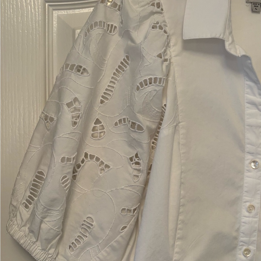 Nick+Zoe Size Large Eyelet Sleeve Stretch Cotton Button-up Shirt - Picture 4 of 6